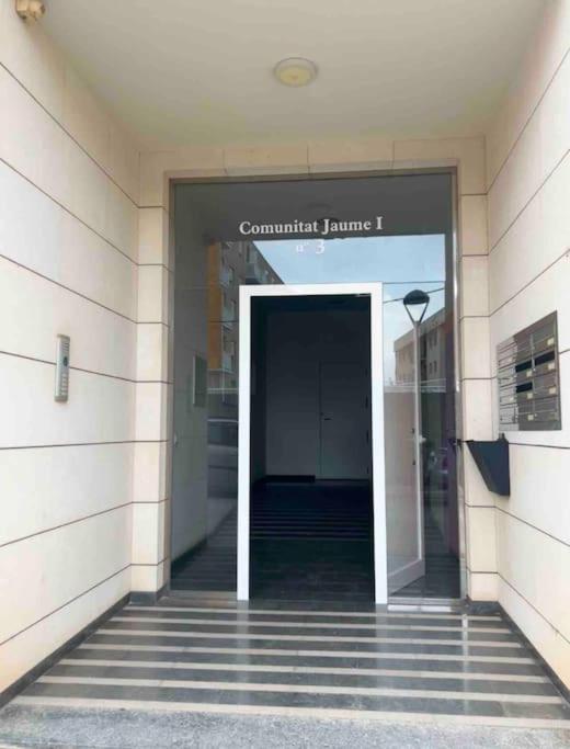 Appartement Piso Con Terraza A 5 Min Del Mar à Alcanar Extérieur photo